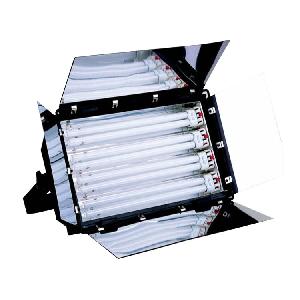 YX-2803B      /     四管三基色灯