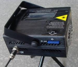 YX-6923B  /   带SD 卡迷你动画激光灯